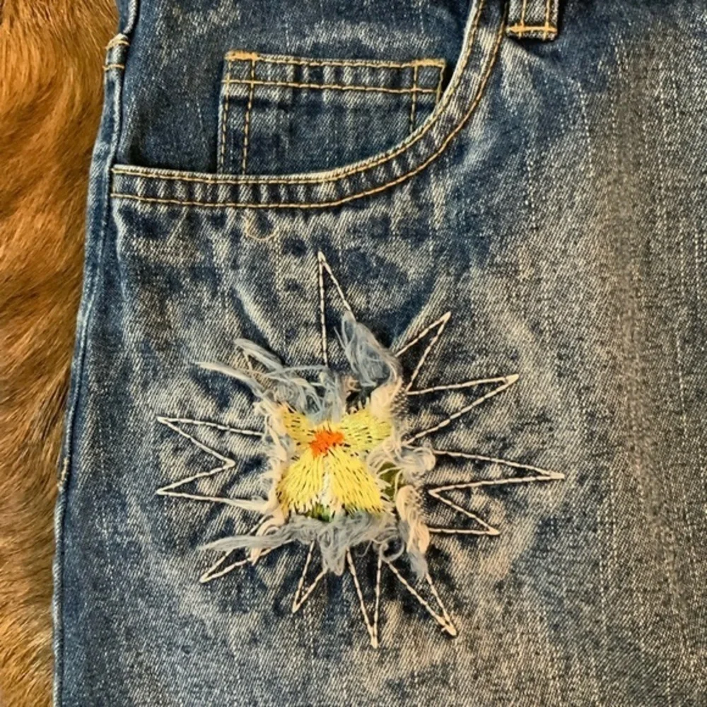 Pick a boo embroidered flowers Mini jeans skirt SZ 16 - Picture 6 of 10